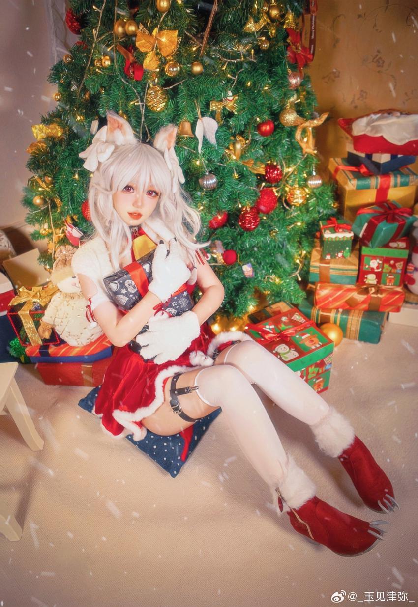 圣诞快乐！_玉见津弥_夕立COS 美梦环绕圣诞夜~