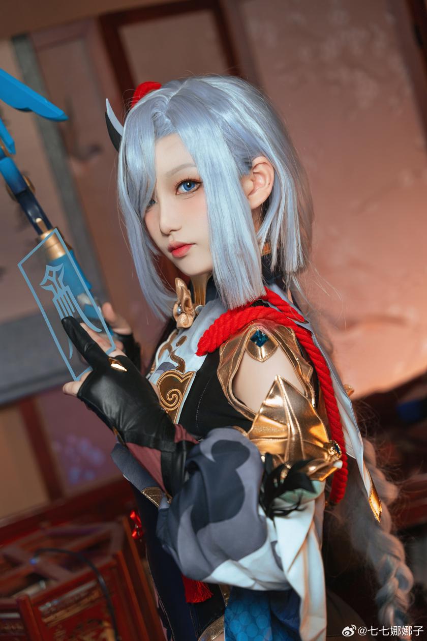 原神申鹤同人cos，南半球小姨，爱了！Cn七七娜娜子 - 第2张